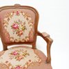 Stoel vintage bloemenprint roze